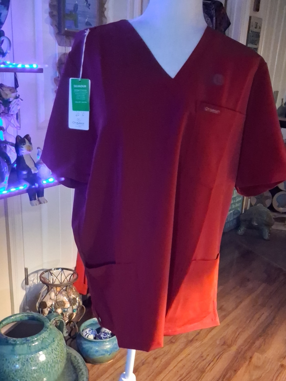 A New Organix Wine/Burgundy Colored Medical Scrub ( Size L)